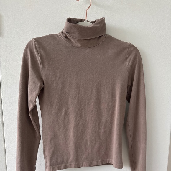 TNA Turtleneck - Picture 1 of 3